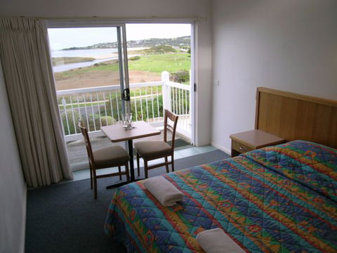 A Great Ocean View Motel - Holiday Sunshine Coast 1